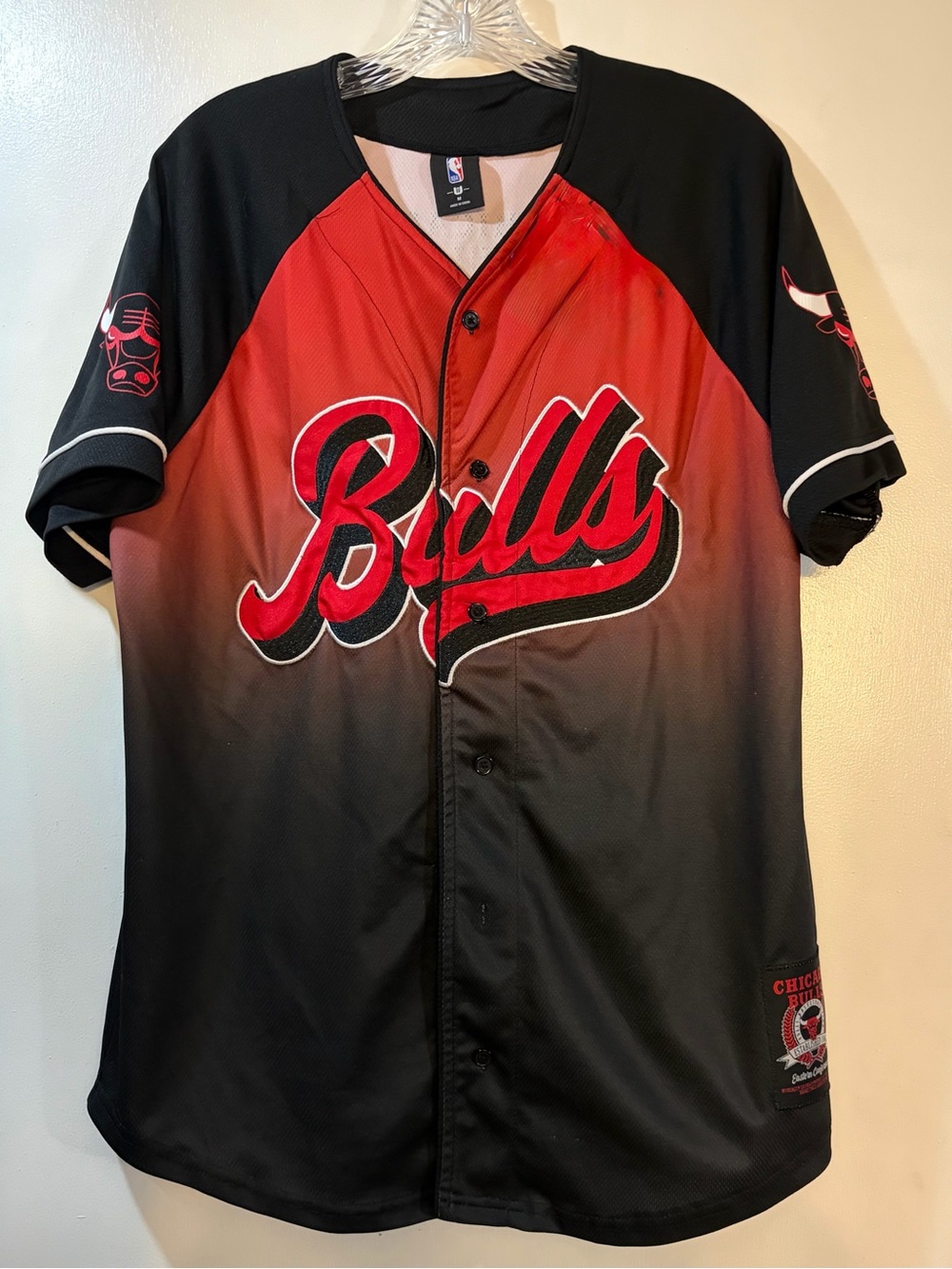 NBA Chicago Bulls Baseball Jersey Mens Size Medium